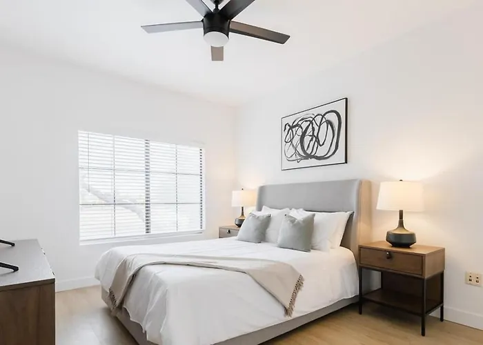 Landing - Modern With Amazing Amenities Apartment Chandler